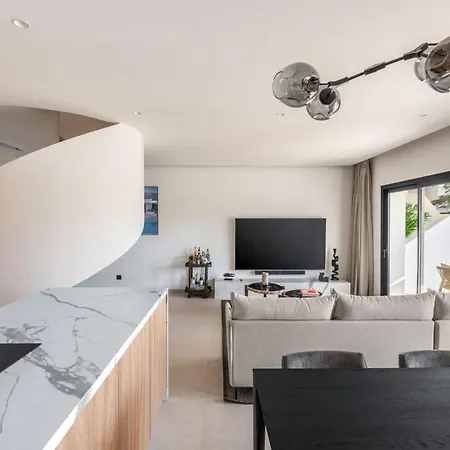 Apartment Triplex En Aloha Gardens, 4 Marbella