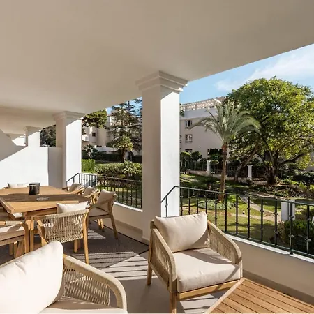 Apartment Triplex En Aloha Gardens, 4 Marbella