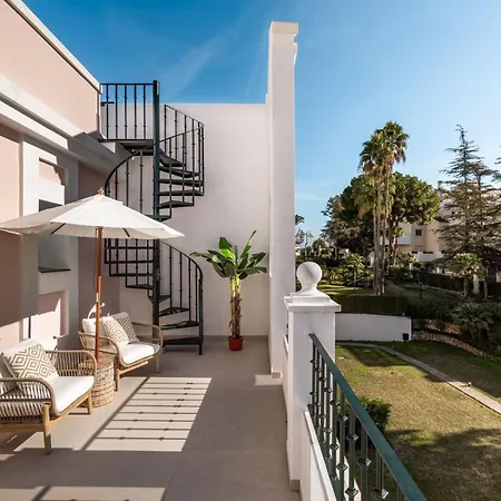 Triplex En Aloha Gardens, 4