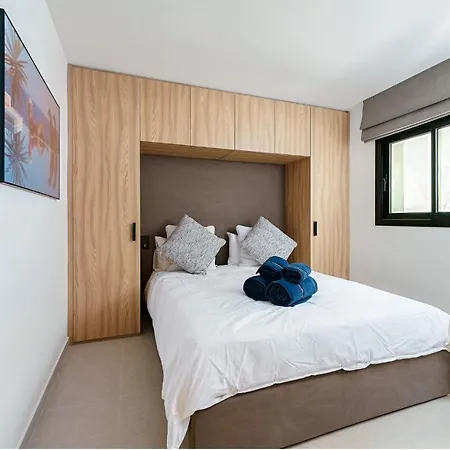 Apartment Triplex En Aloha Gardens, 4 *